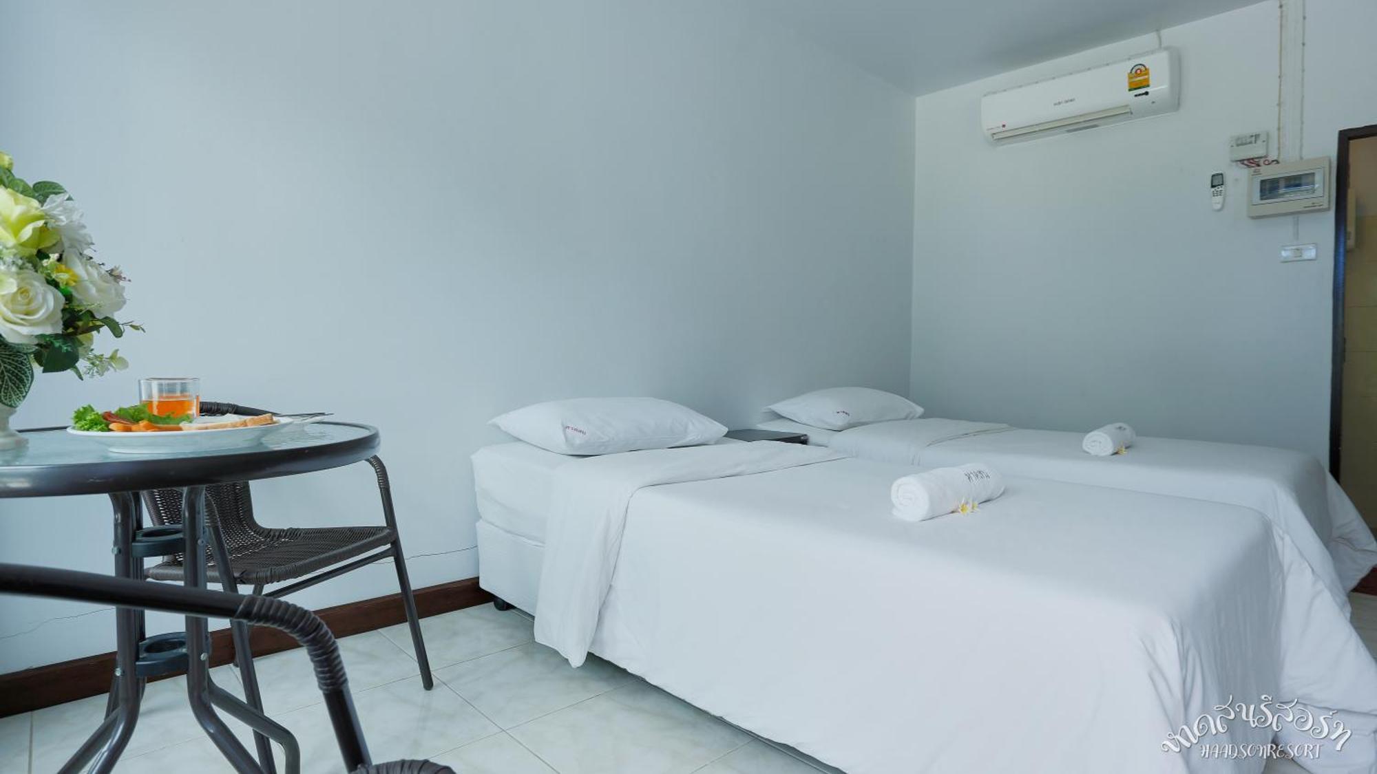 Haadson Resort Bang Saphan Noi Exteriör bild